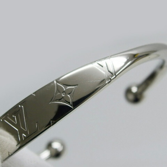 LOUIS VUITTON Brown Monogram Charm Bracelet - Picture 8 of 11